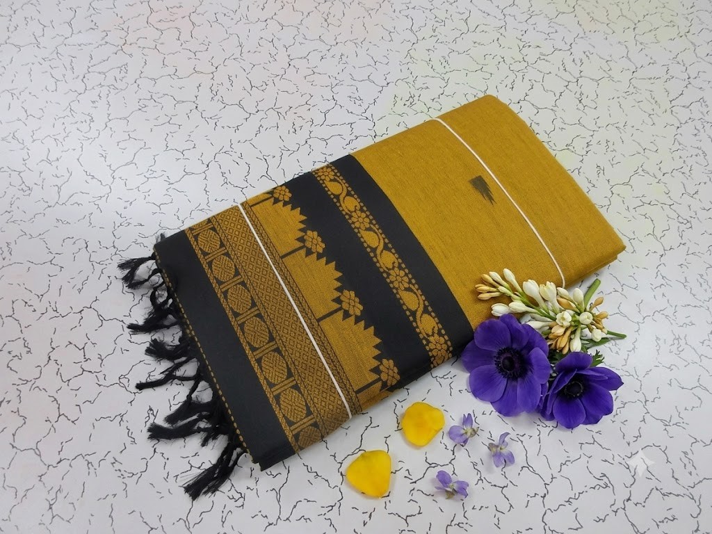 Trending Light Weight Cotton Saree Gold jari