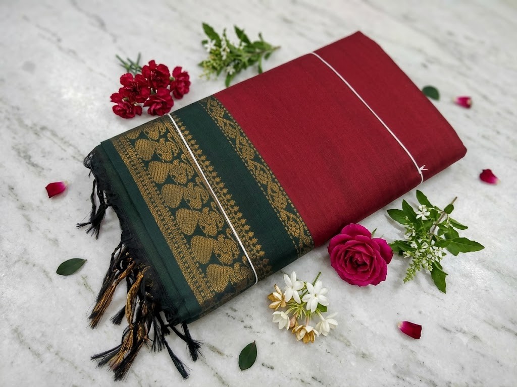 Trending Light Weight Cotton Saree