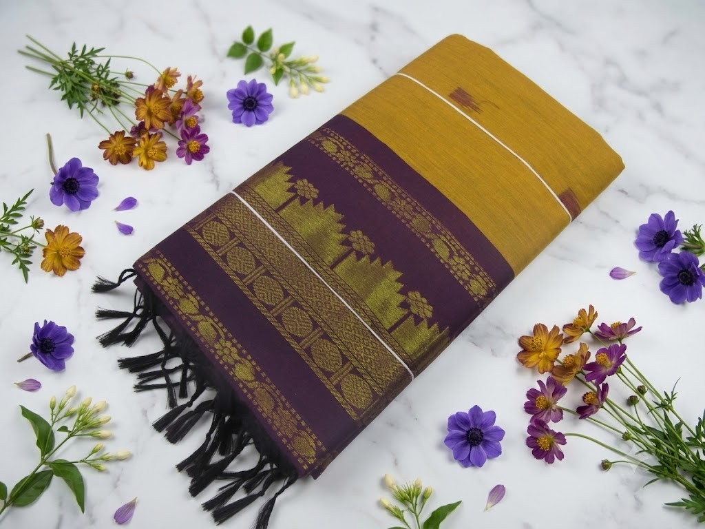 Trending Light Weight Cotton Saree Gold jari