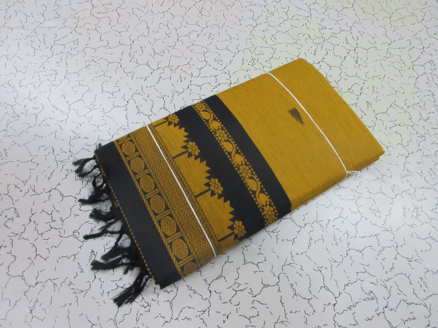 Trending Light Weight Cotton Saree